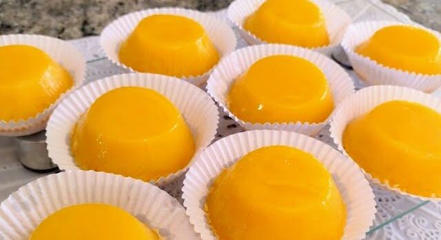 Quindim de Padaria com casquinha dourada e crocante