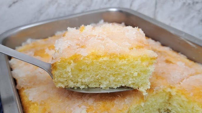 Bolo Fofinho de Coco, misture tudo e fica pronto em 40 minutos