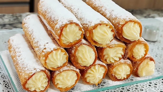 Cannoli com Massa de Pastel super fácil com recheio de sua preferência