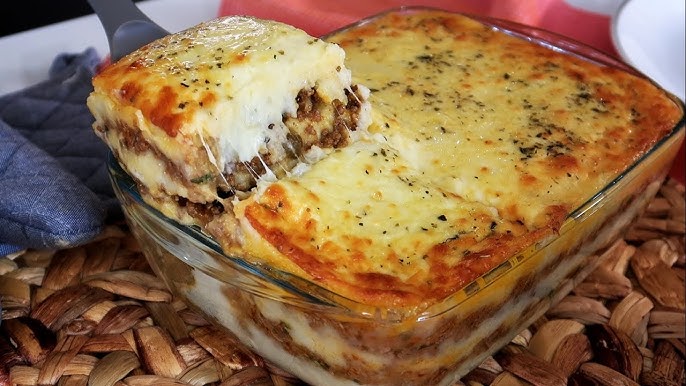 Escondidinho de Mandioca com Carne Seca 