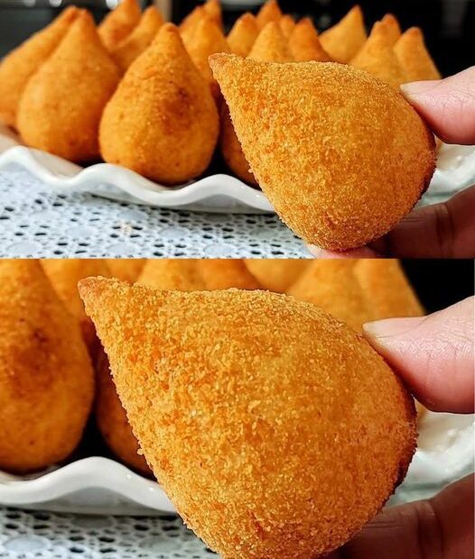 Coxinha de Mandioca Super Sequinha, a massa é tão crocante que desmancha na boca