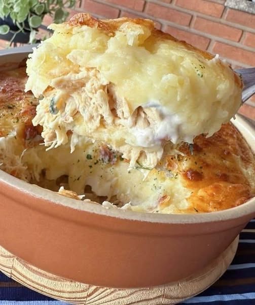 Escondidinho de Frango com Batata, essa receita é perfeita para um jantar em família