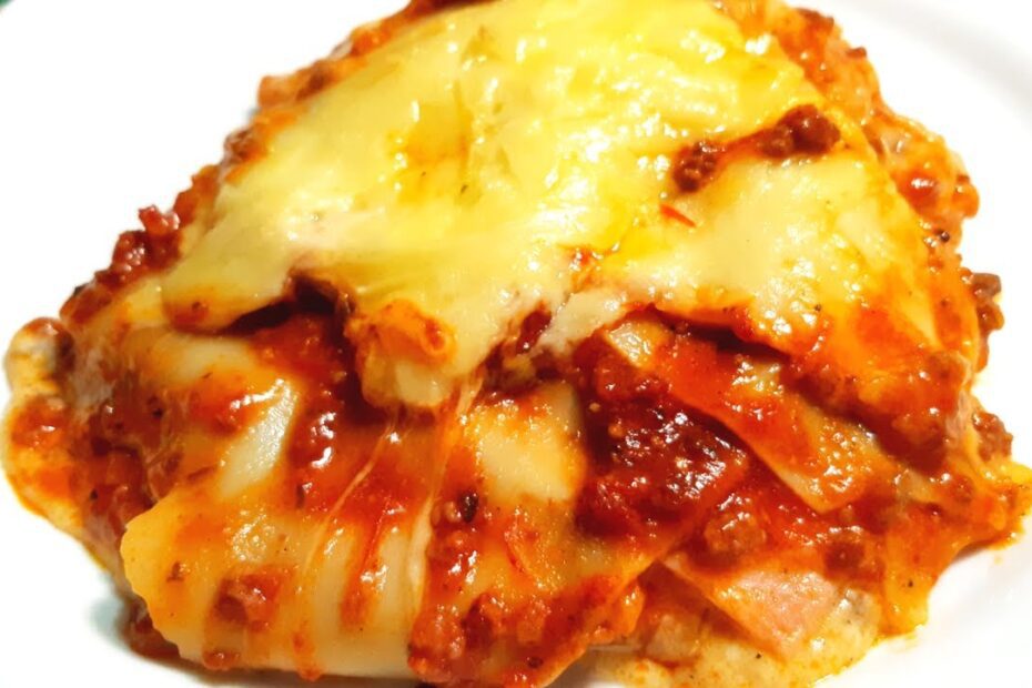 Rápida e cheia de sabor, ideal para um almoço de domingo: Lasanha de Carne Moída com Molho Bechamel
