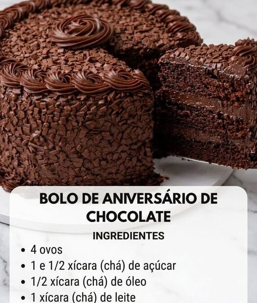 Bolo De Aniversário De Chocolate, fica muito fofinho e delicioso