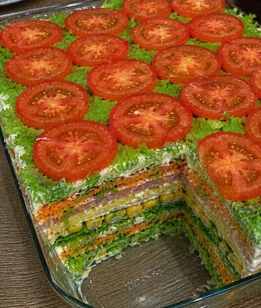 Lasanha de Salada: Receita Gelada, Leve e Fácil para Servir