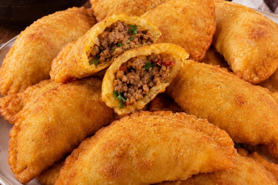 Pastelzinho de angu com carne moída: receita e 7 dicas de preparo Pastelzinho de angu com carne moída: receita e 7 dicas de preparo